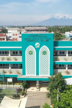 Segitiga Emas Pendidikan Umat: Sekolah, Masjid, dan Keluarga